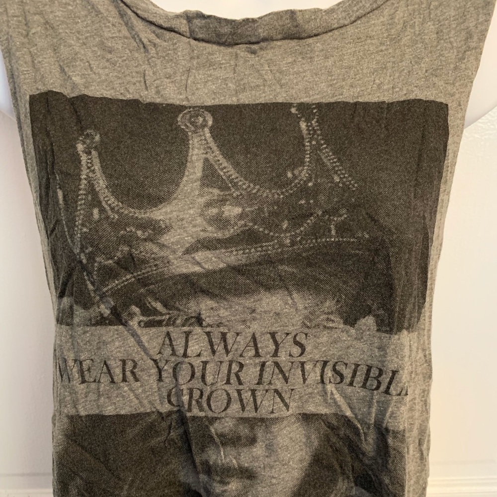 Cute sleeveless Shirt